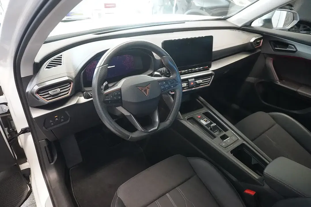 CUPRA Formentor PHEV DSG - Thumbnail 7