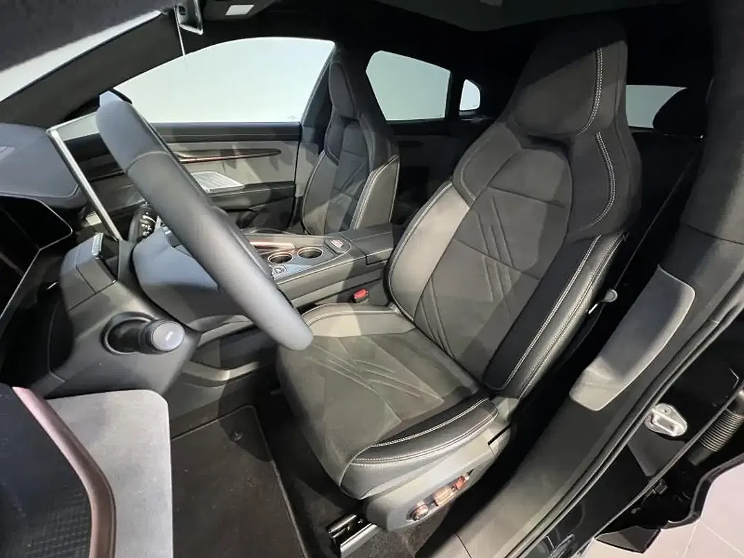 Zeekr 001 - Thumbnail 11