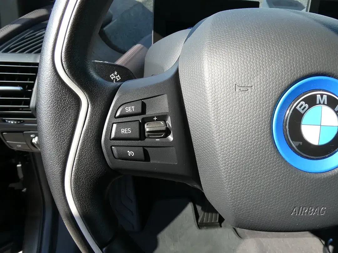 BMW i3 - Thumbnail 7