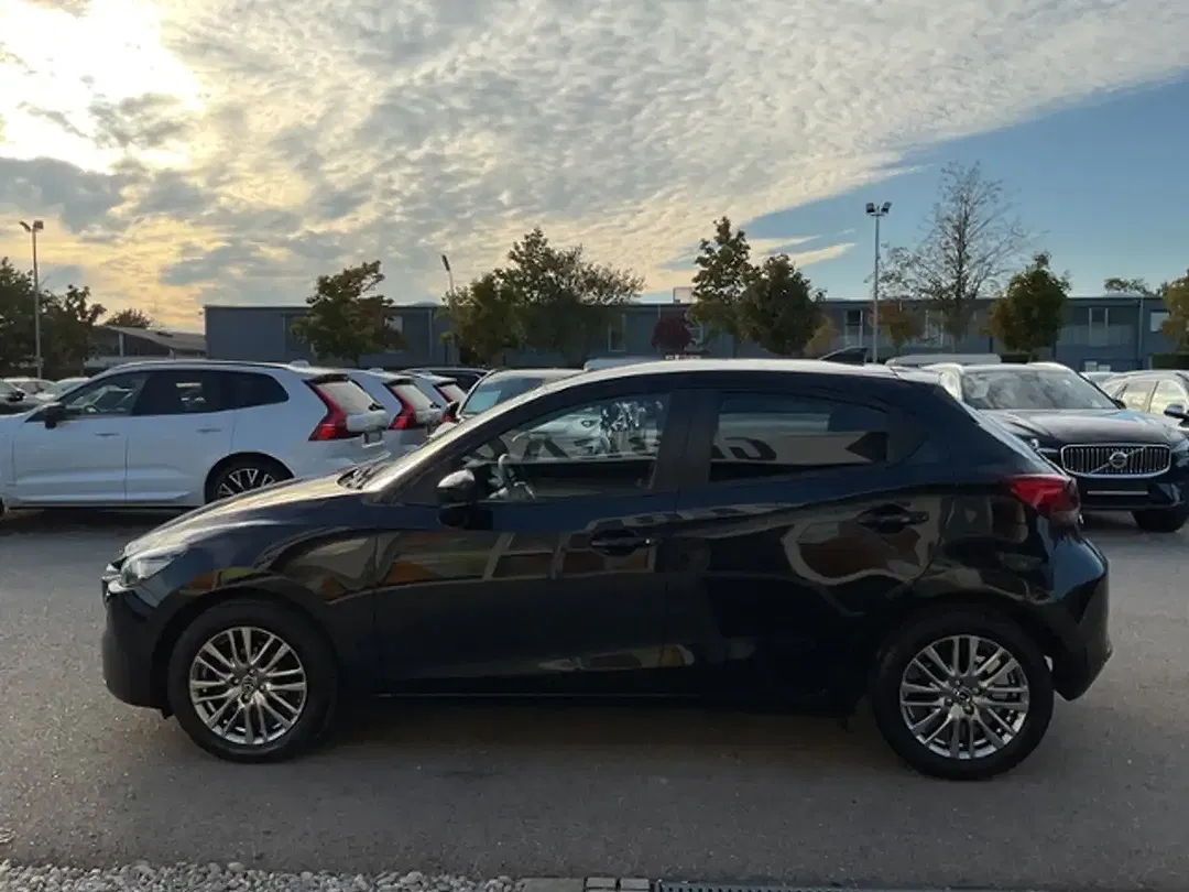 Mazda 2 Exclusive-Line - Thumbnail 3