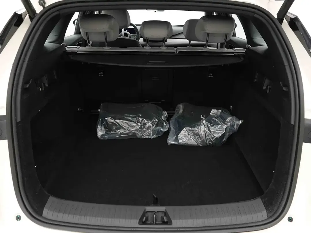 BYD Seal 6 PHEV EV Touring Boost - Thumbnail 6