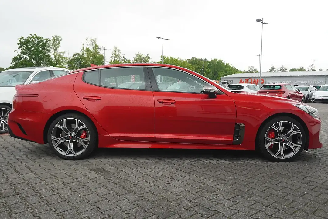 Kia Stinger 3.3 4WD GT - Thumbnail 6