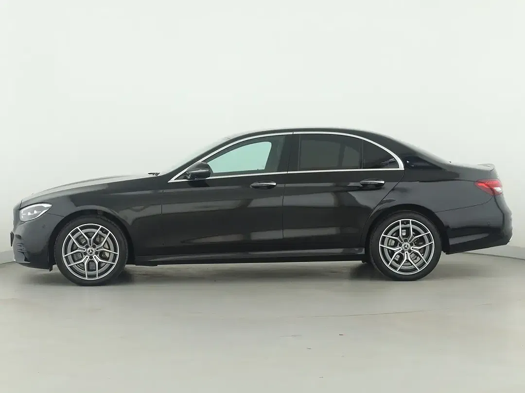 Mercedes-Benz E 300 AMG - Thumbnail 7