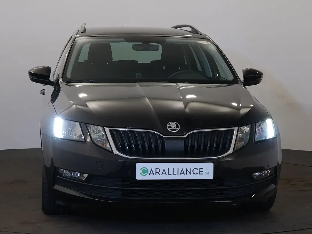 Skoda Octavia 1.0 TSI Ambition - foto 2