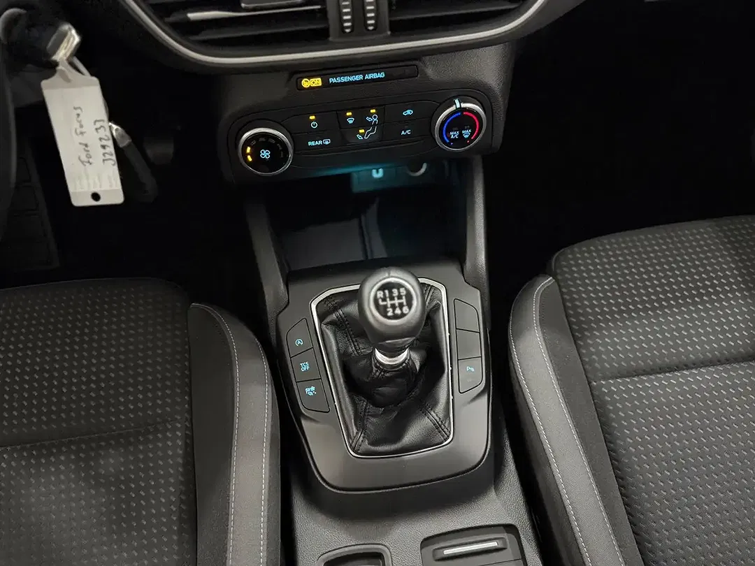 Ford Focus Cool & Connect - Thumbnail 10