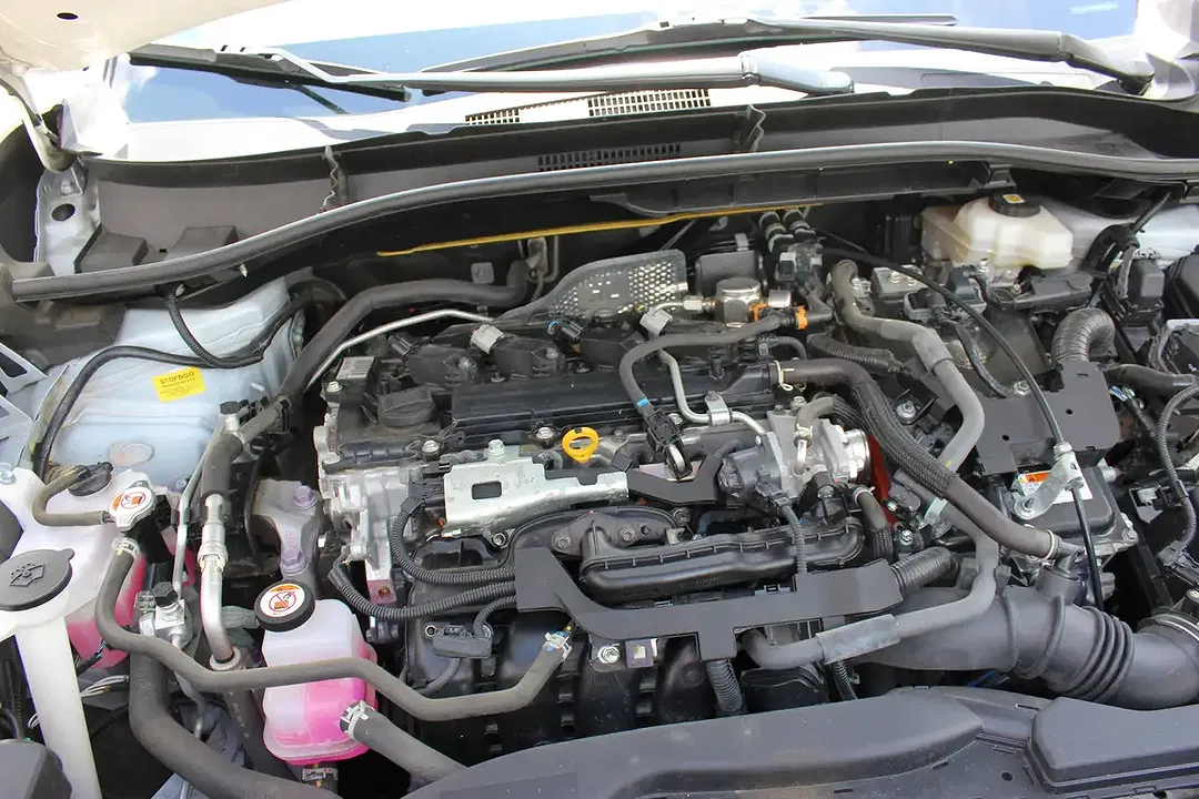 Toyota Corolla Cross Hybrid 4x4 Lounge - Thumbnail 12