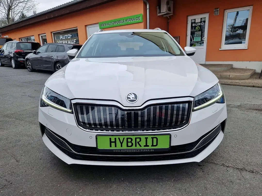 Skoda Superb 1.4 TSI iV Hybrid AUT Combi - foto 2