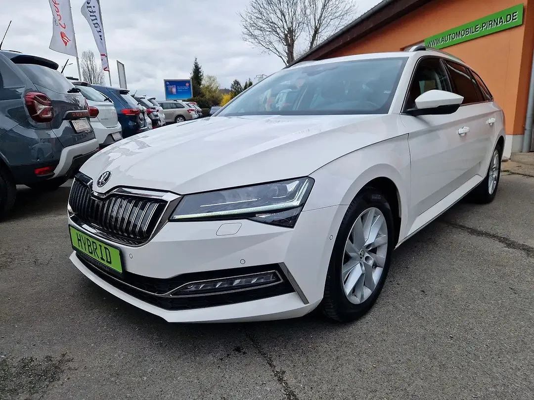 Skoda Superb 1.4 TSI iV Hybrid AUT Combi - Thumbnail 3