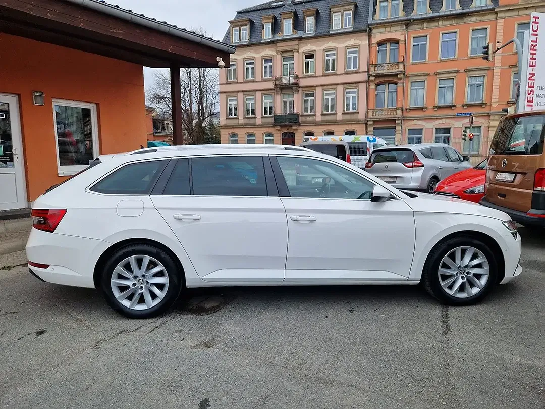 Skoda Superb 1.4 TSI iV Hybrid AUT Combi - Thumbnail 4