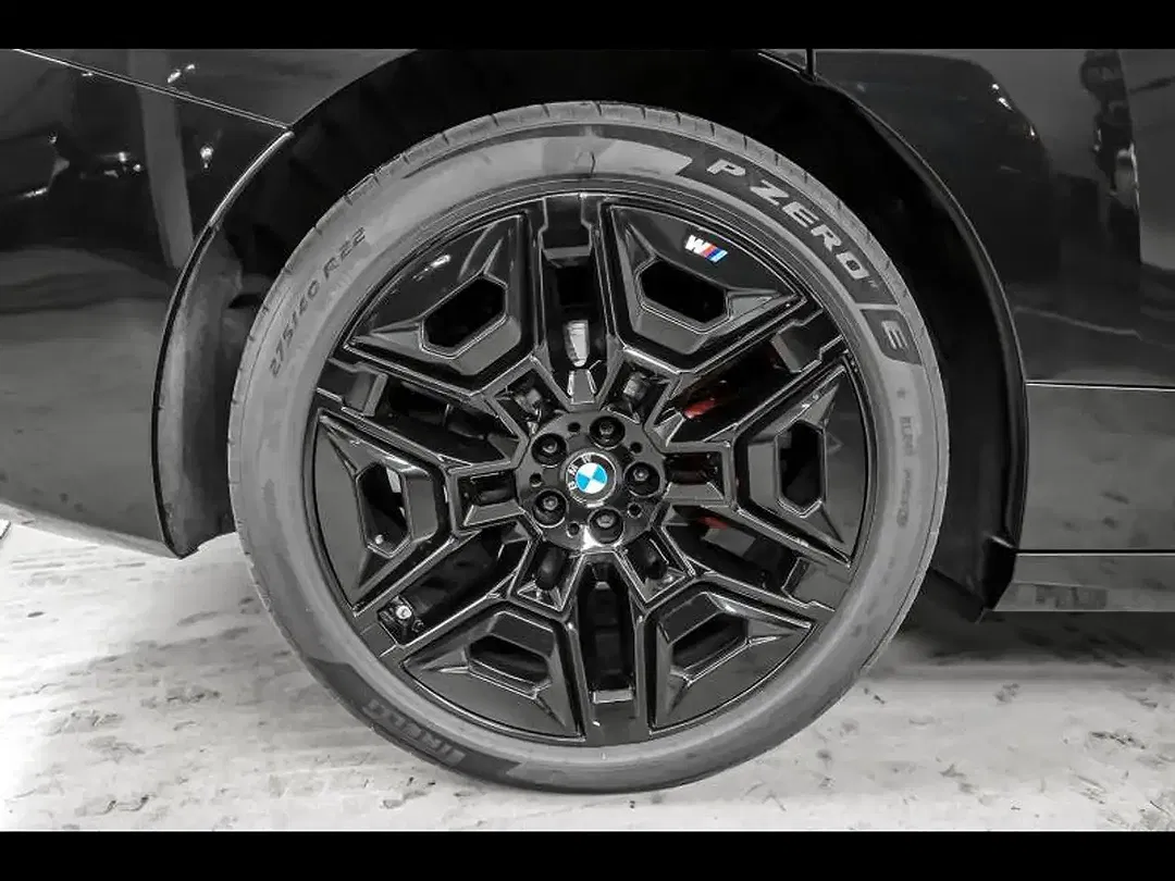 BMW iX xDrive - Thumbnail 4
