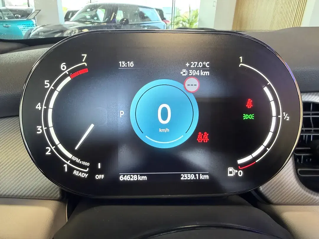 MINI Cooper Cabrio 1.5 - Thumbnail 10
