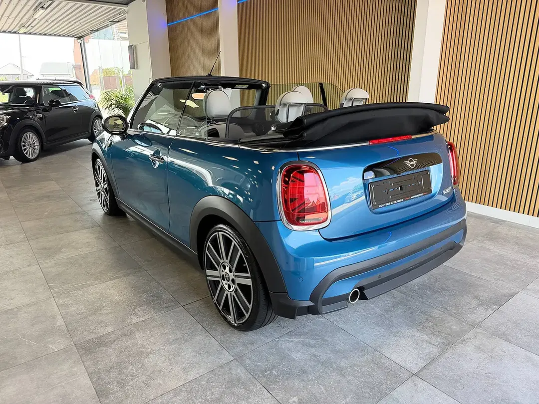 MINI Cooper Cabrio 1.5 - Thumbnail 3