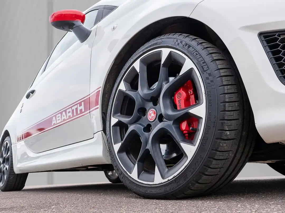 Abarth 595 Competizione - Thumbnail 6
