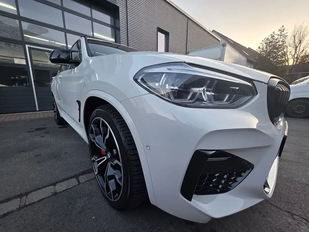 BMW X3 M Competition - Thumbnail 3