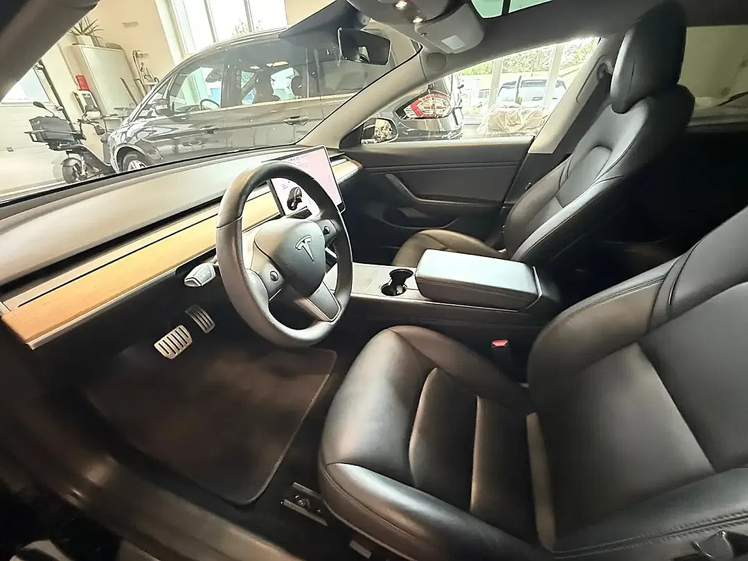 Tesla Model 3 AWD Performance - foto 8