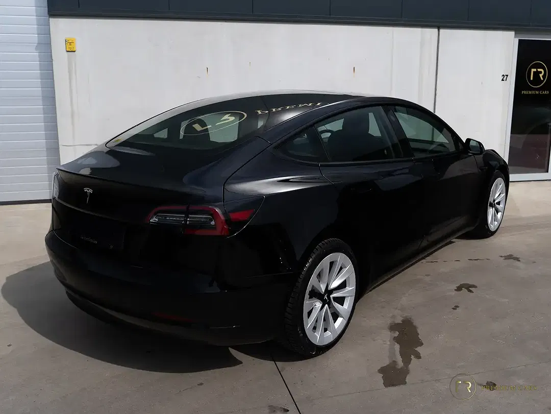 Tesla Model 3 Standard Range Plus - Thumbnail 12