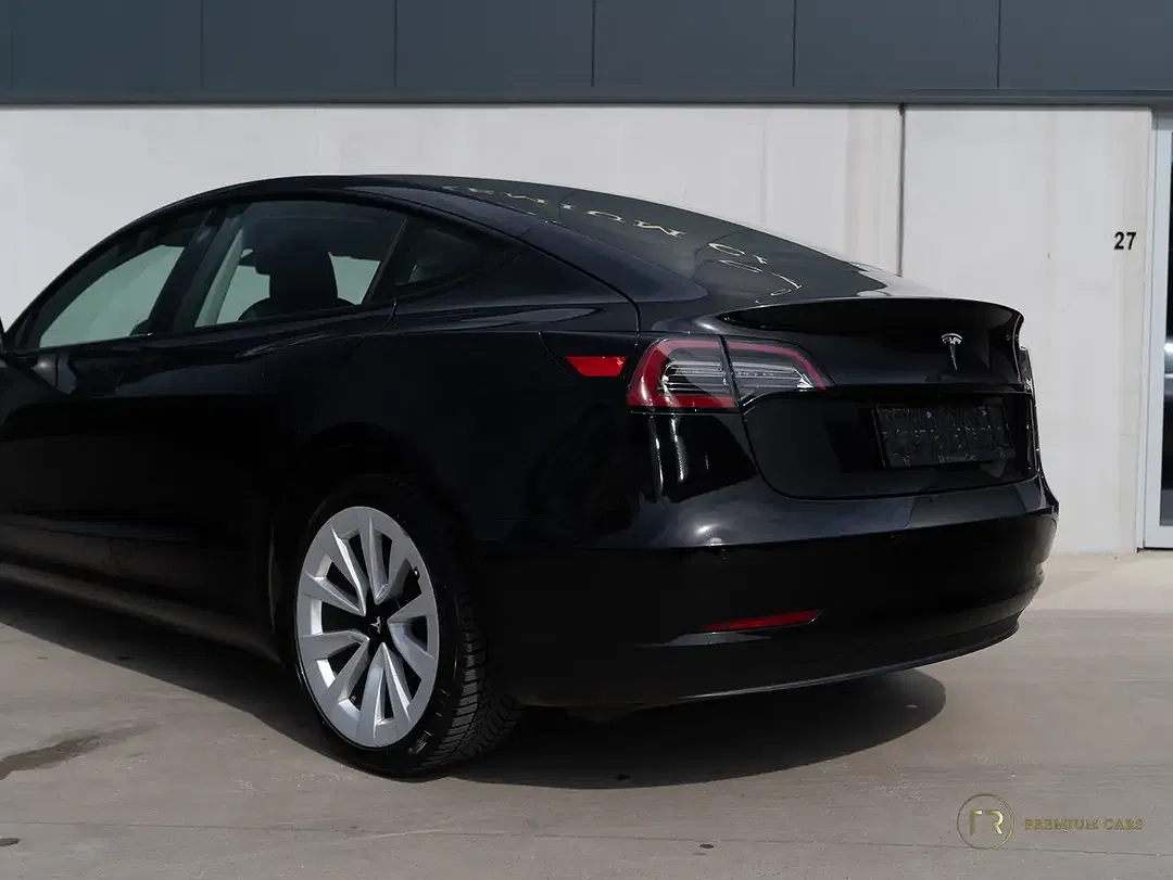 Tesla Model 3 Standard Range Plus - Thumbnail 19