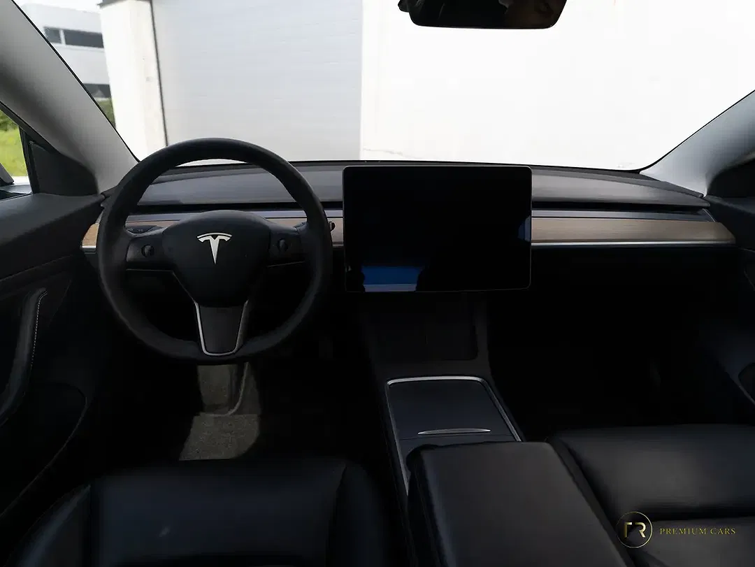 Tesla Model 3 Standard Range Plus - Thumbnail 24