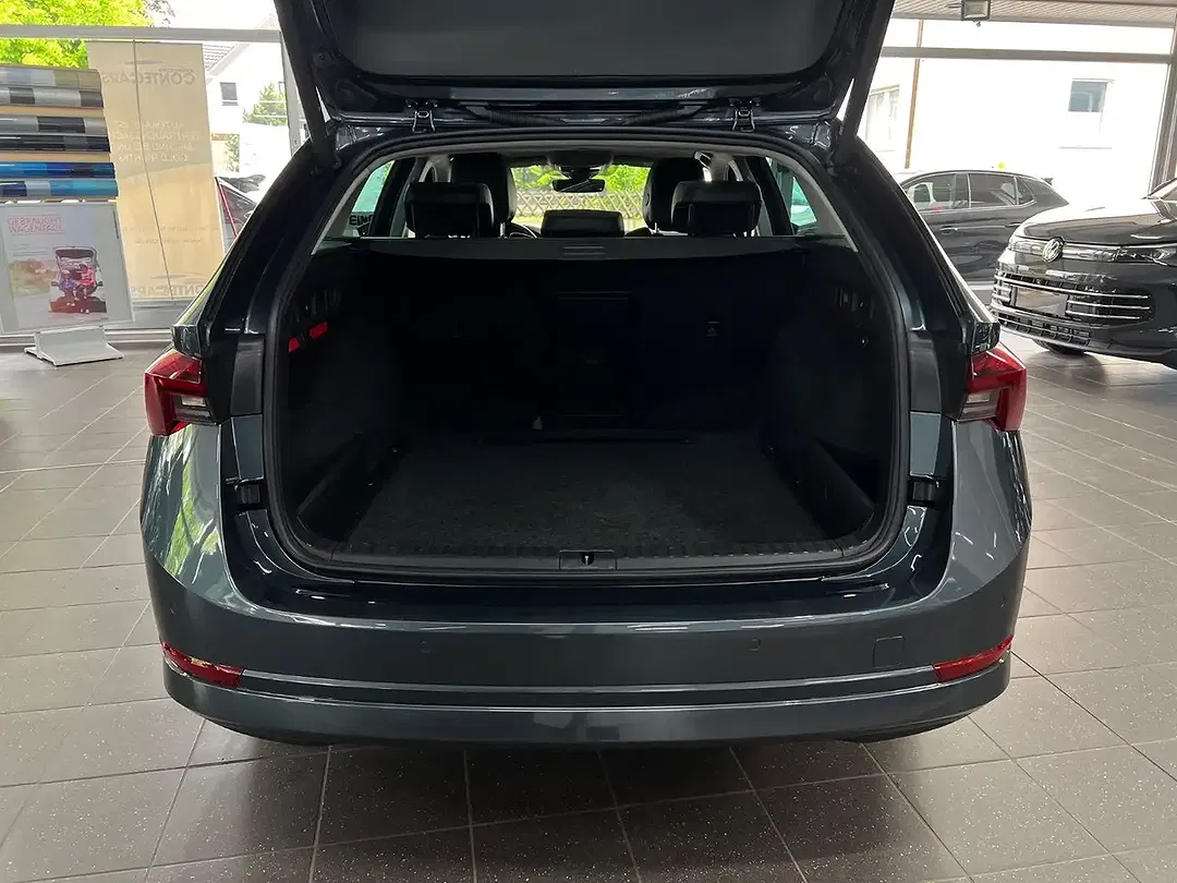 Skoda Octavia 2.0 TDI Combi Style - Thumbnail 11