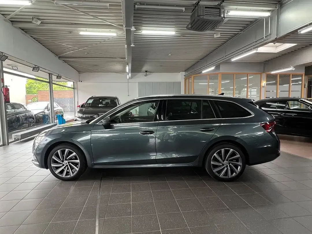 Skoda Octavia 2.0 TDI Combi Style - Thumbnail 7