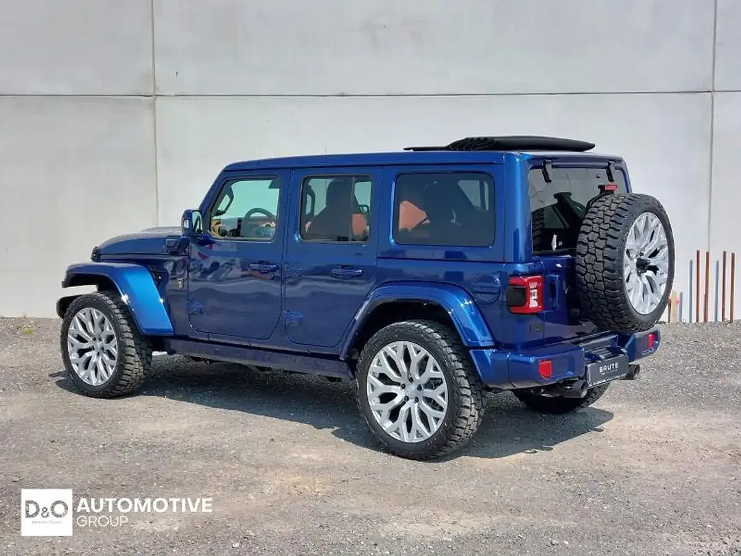 Jeep Wrangler Hybrid - Thumbnail 6