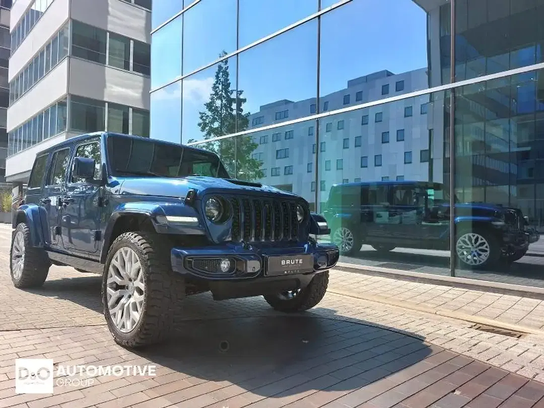 Jeep Wrangler Hybrid - Thumbnail 8