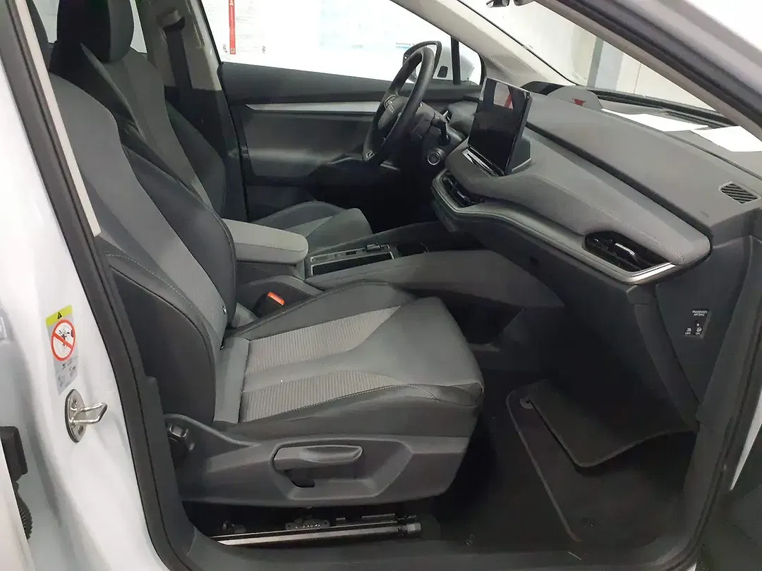Skoda Enyaq 85 Loft - Thumbnail 6