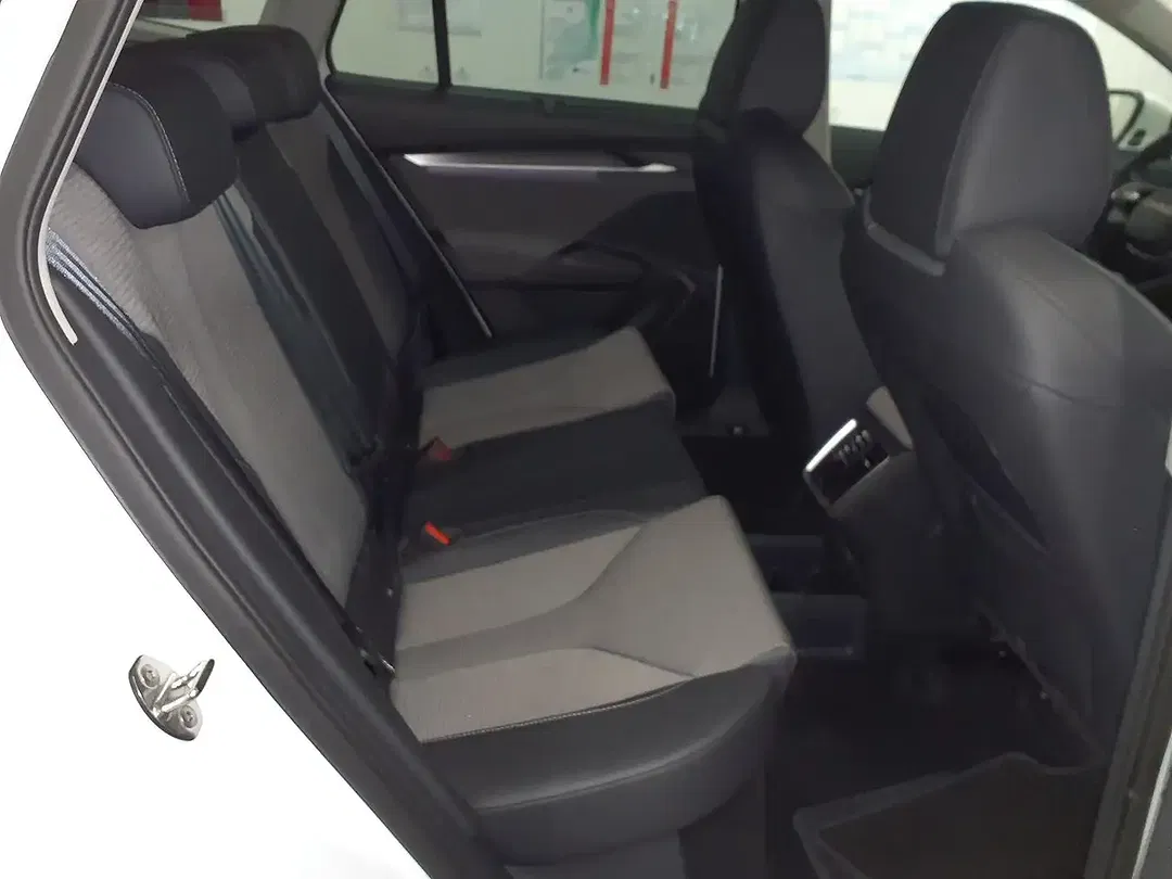 Skoda Enyaq 85 Loft - Thumbnail 7