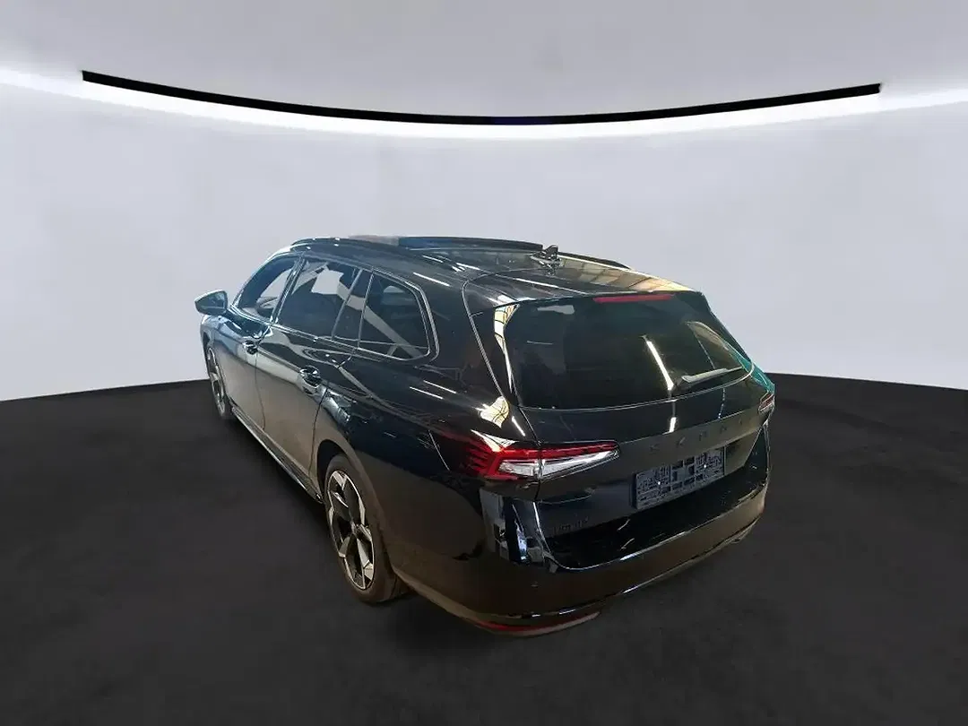 Skoda Superb iV Combi Sportline - Thumbnail 6