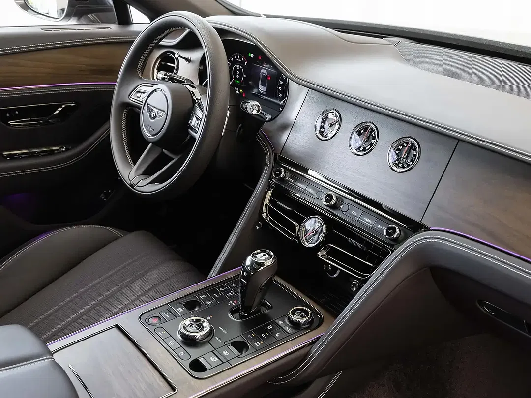 Bentley Flying Spur 4.0 V8 Hybrid - Thumbnail 10