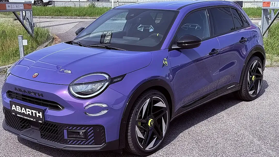 Abarth 600e Scorpionissima - foto 1