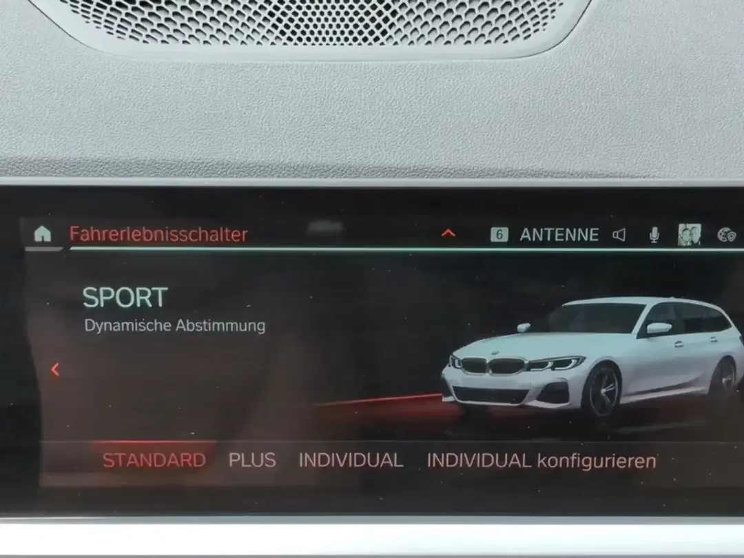BMW 330 Touring M Sport - Thumbnail 12