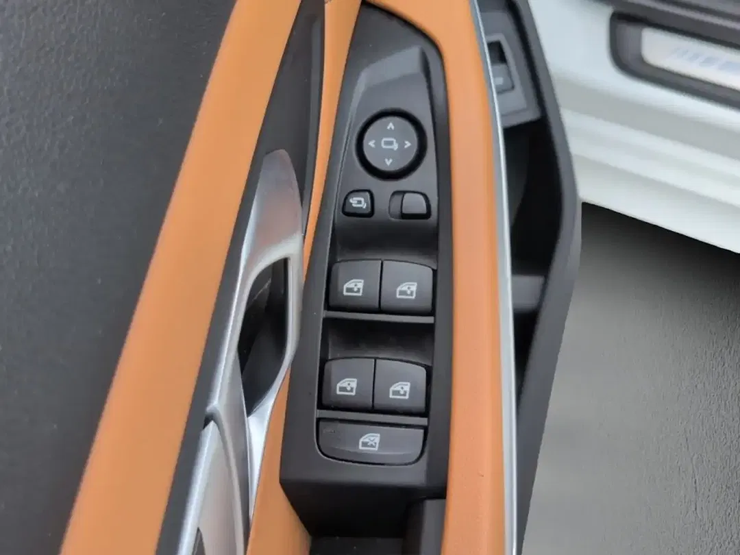 BMW 330 Touring M Sport - Thumbnail 14
