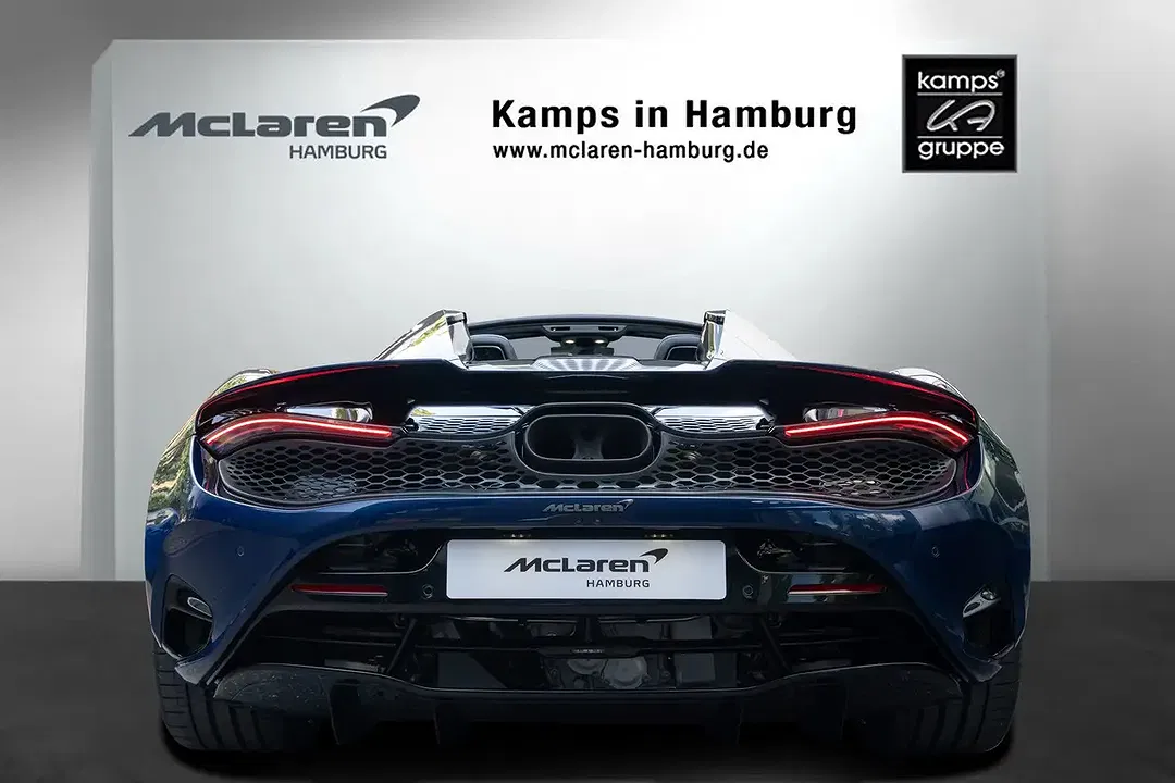 McLaren 750S Spider - Thumbnail 4