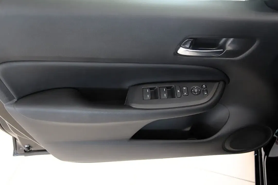 Honda Jazz 1.5 i-MMD Hybrid Advance - Thumbnail 23