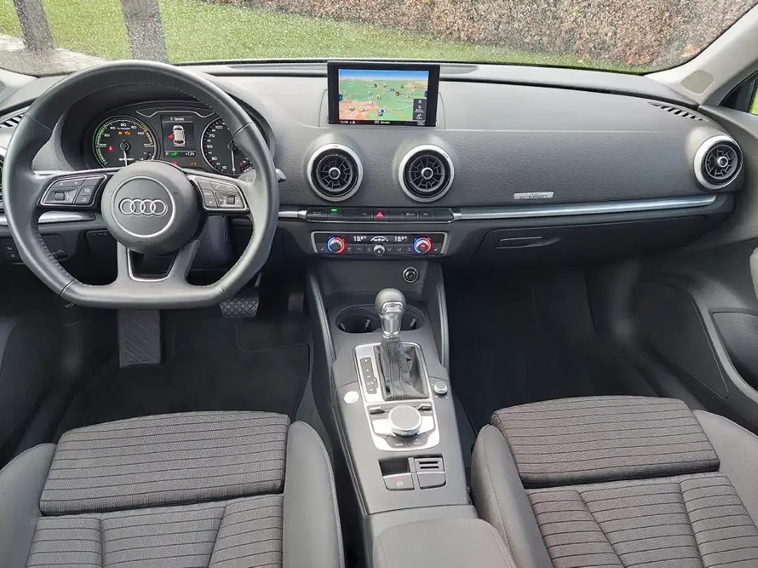 Audi A3 e-tron Sportback - Thumbnail 12