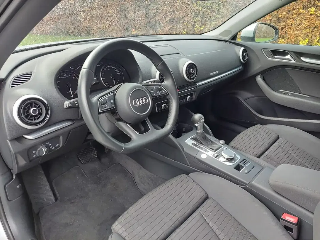 Audi A3 e-tron Sportback - Thumbnail 13