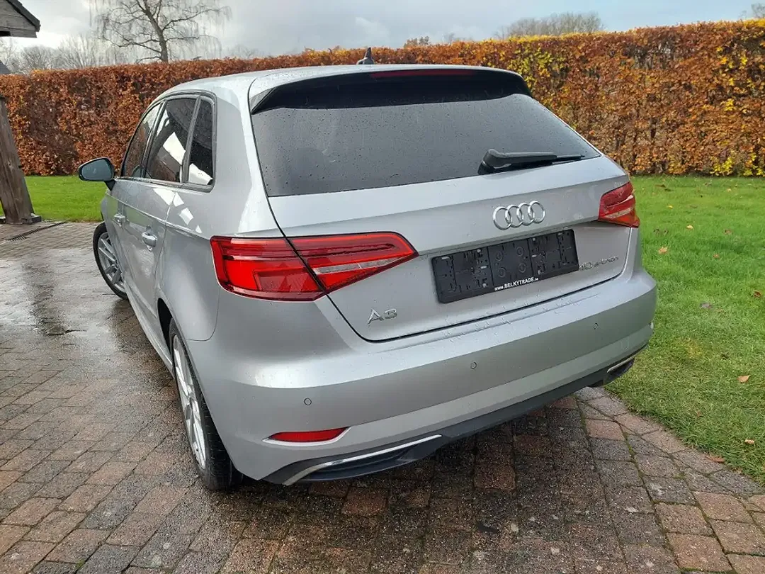 Audi A3 e-tron Sportback - Thumbnail 6