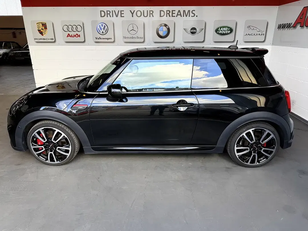 MINI John Cooper Works - Thumbnail 2