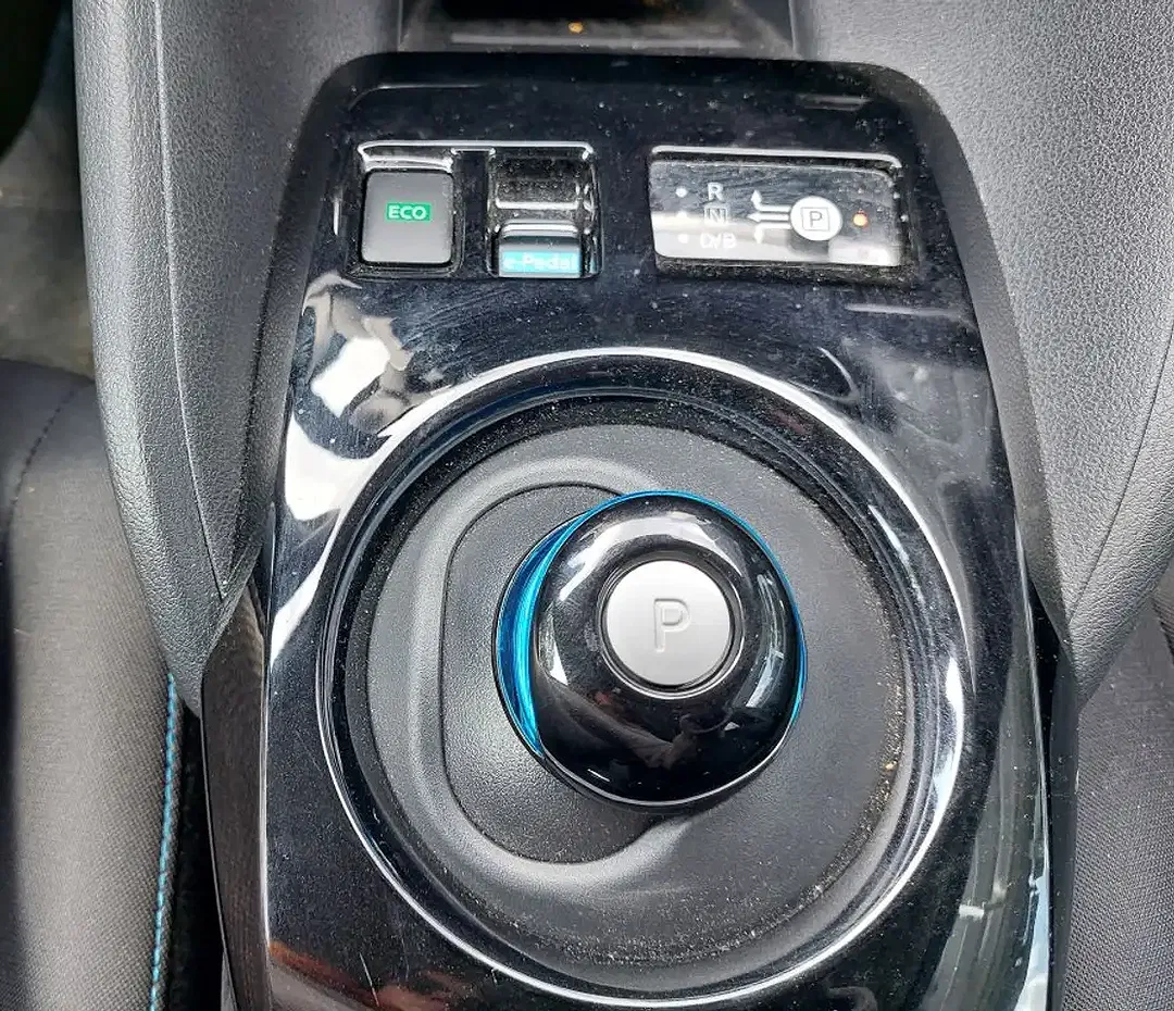 Nissan Leaf - Thumbnail 9