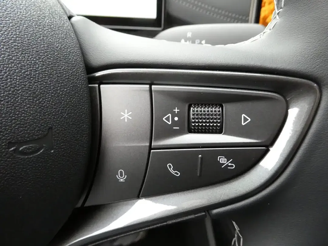 BYD Seal 6 DM-i Touring Comfort - Thumbnail 24