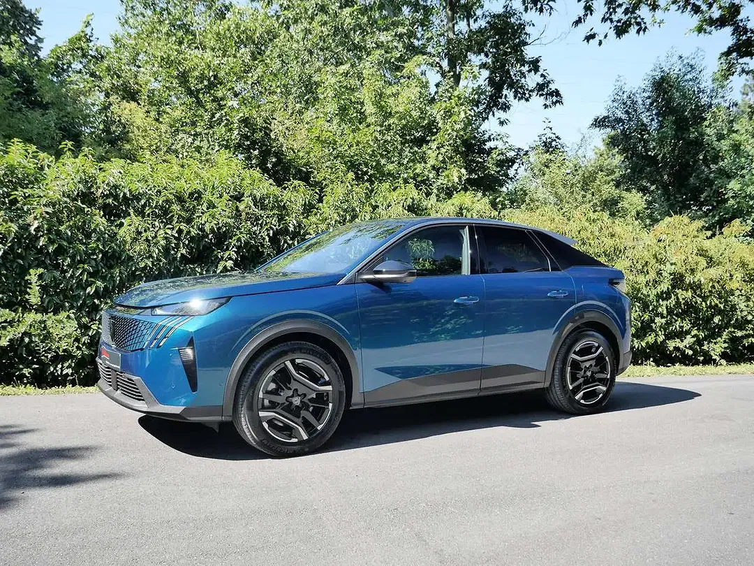 Peugeot 3008 EV Allure - Thumbnail 4