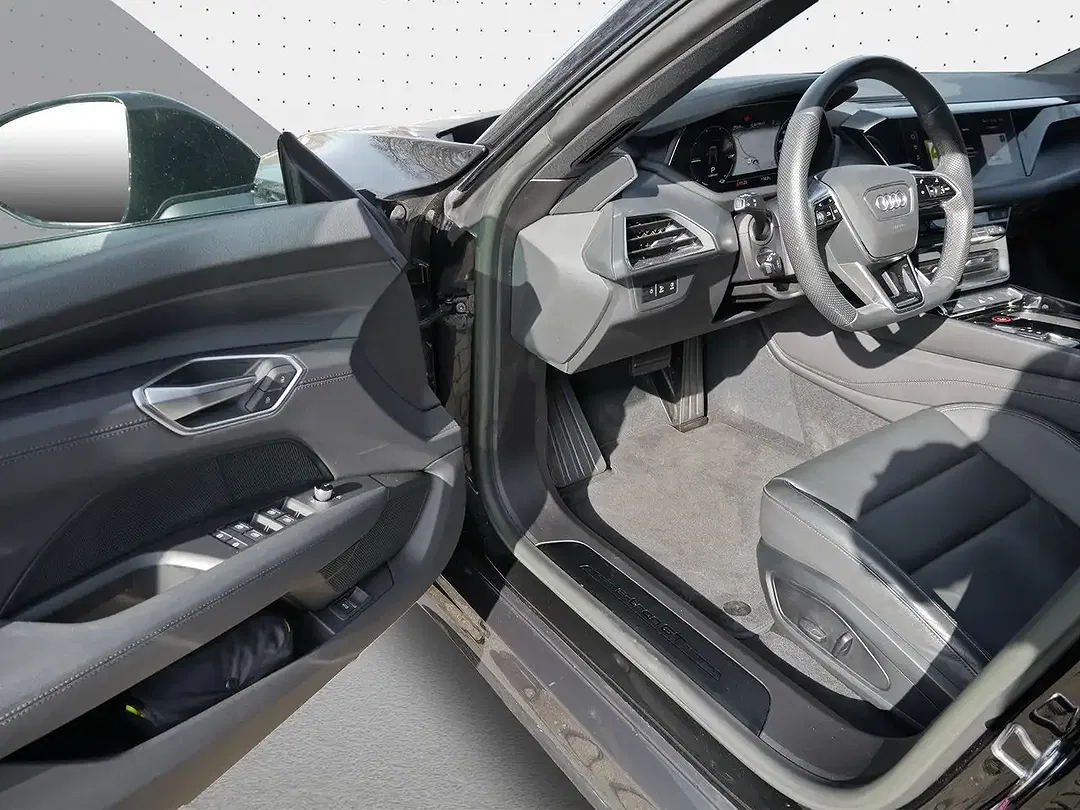 Audi e-tron GT - Thumbnail 15