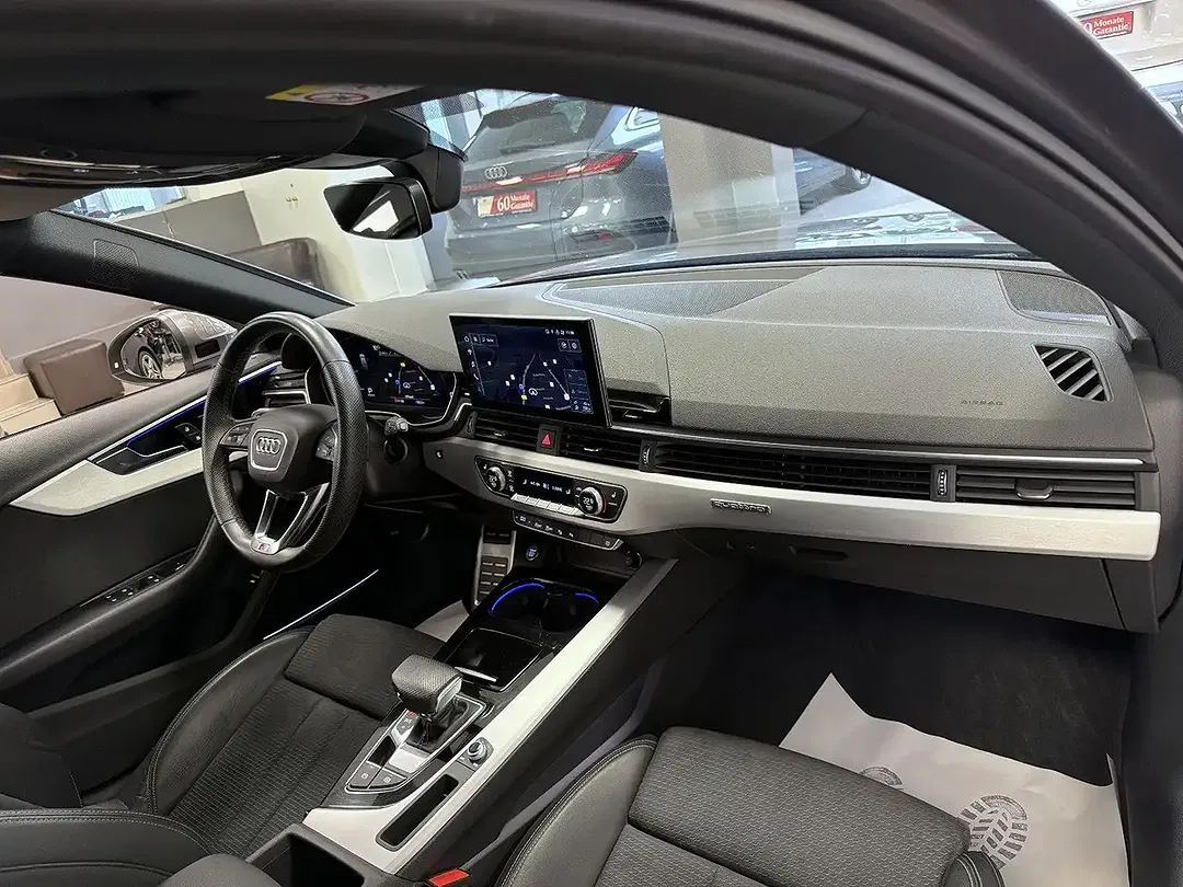 Audi A4 40 TDI quattro Avant S line - Thumbnail 10