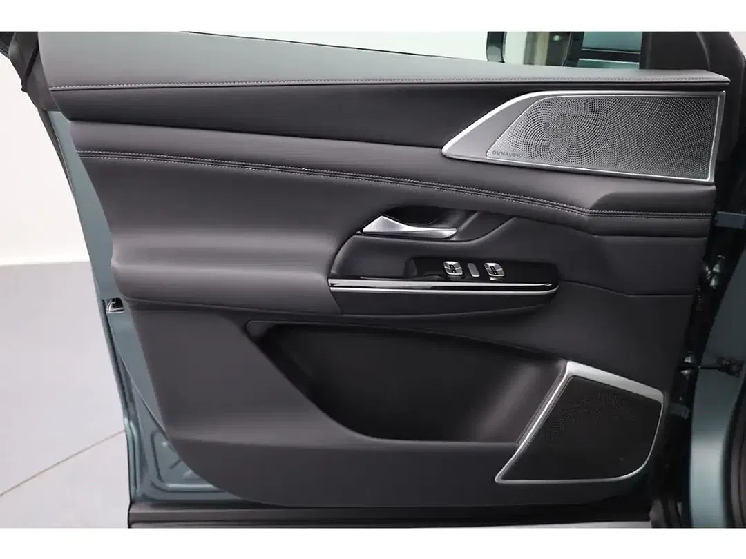 Xpeng G9 AWD Performance MY2025 - Thumbnail 10