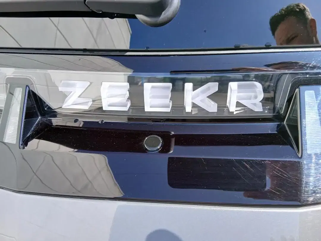 Zeekr X - Thumbnail 8