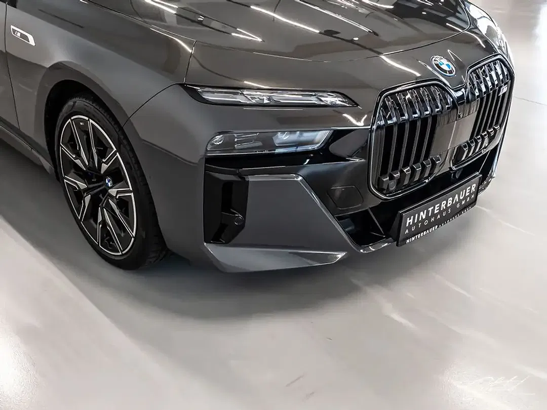 BMW 760 xDrive Executive - Thumbnail 11