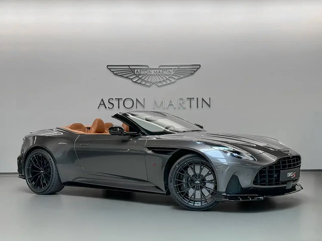 Aston Martin DB12 S Volante - Afbeelding 1