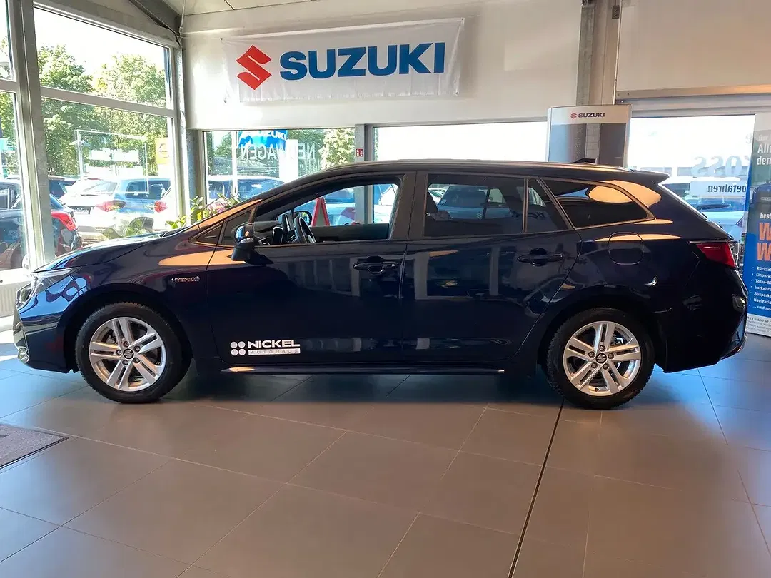 Suzuki Swace Hybrid CVT - Thumbnail 3