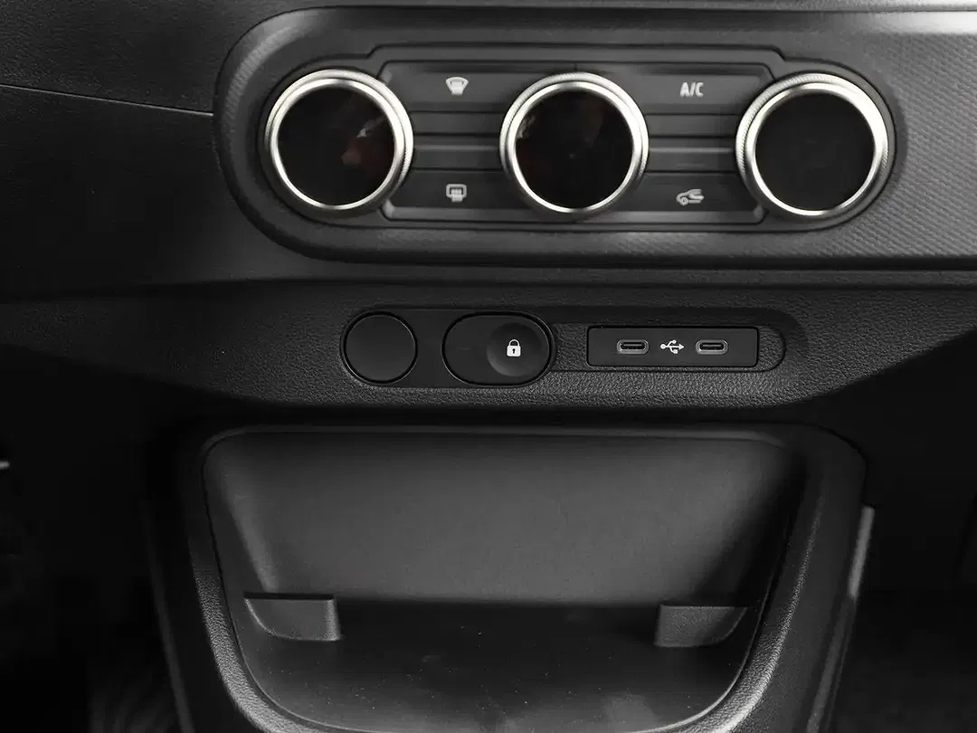 Renault Twingo E-Tech Evolution - Thumbnail 13